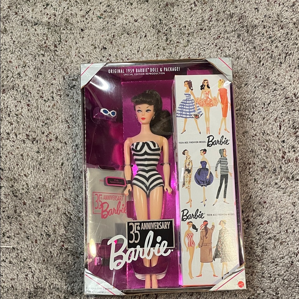 Original 1959 Barbie‎ Doll & Package Reproduction 35th Anniversary New